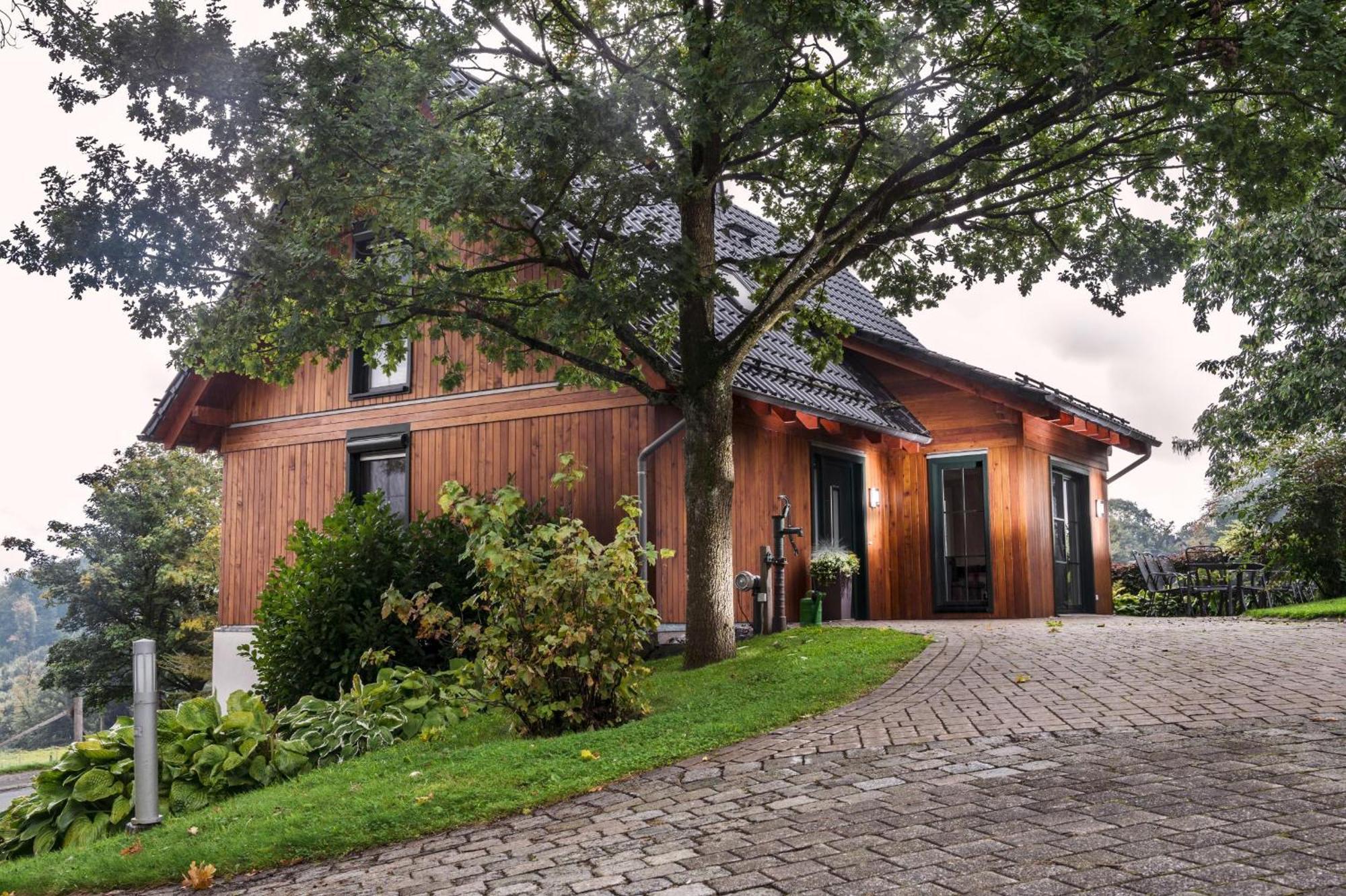 Ferienhaus Wasserfall Bestwig Esterno foto