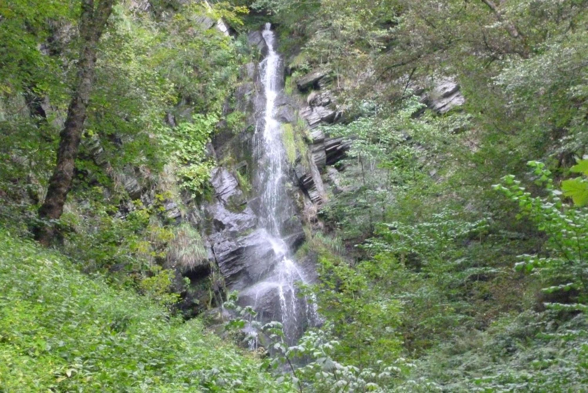 Ferienhaus Wasserfall Bestwig Esterno foto